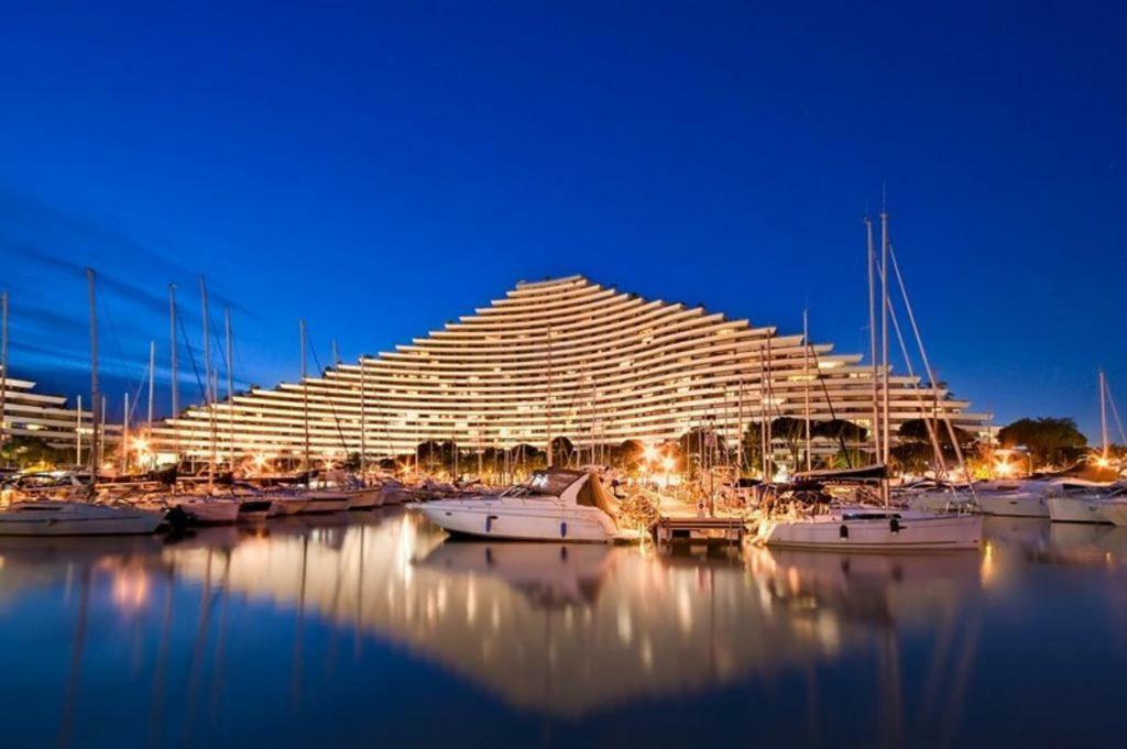 Fame - Marina Baie Des Anges Villeneuve-Loubet Exterior foto