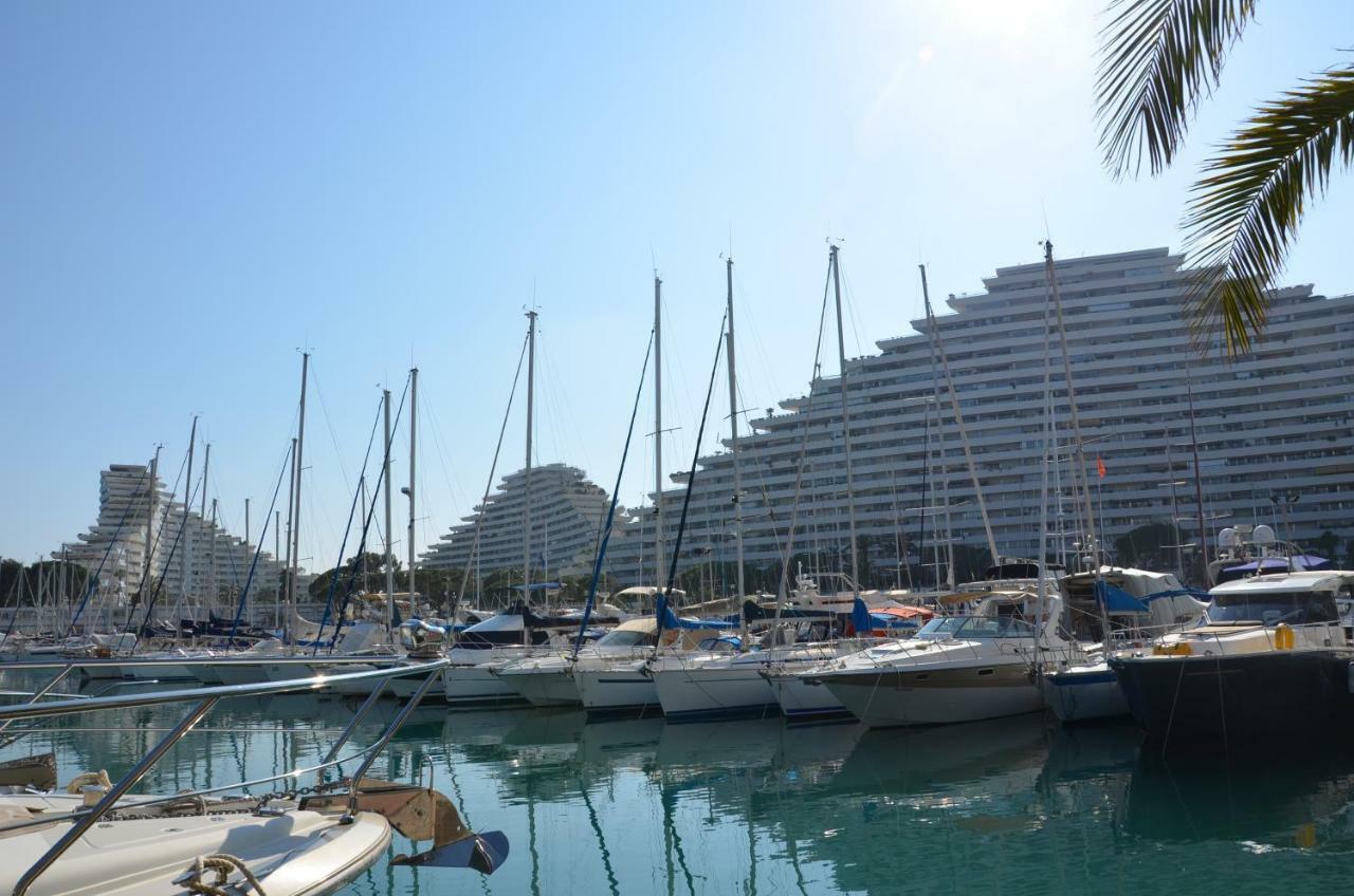 Fame - Marina Baie Des Anges Villeneuve-Loubet Exterior foto