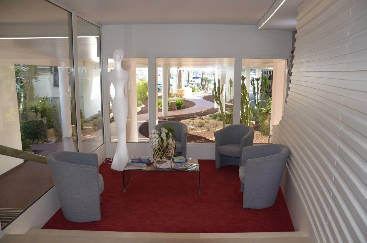 Fame - Marina Baie Des Anges Villeneuve-Loubet Exterior foto